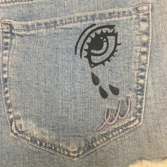 Express Rose Shorts - Picture 5 of 8